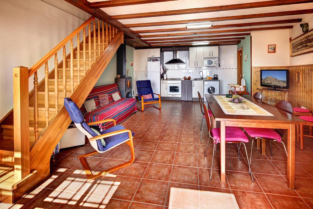 Apartamentos Bellavista Alquézar Room photo