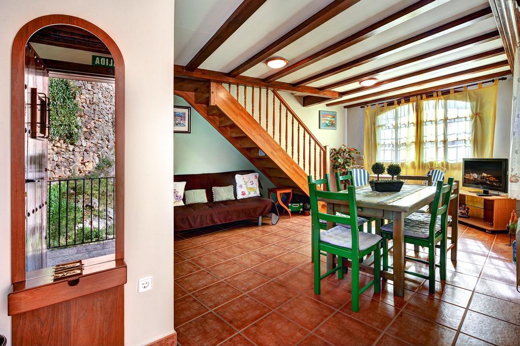 Apartamentos Bellavista Alquézar Exterior photo